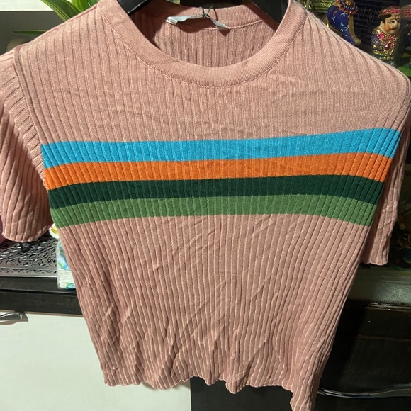 ONLY top new with tags ! Soft material ! Strips all over all ! - Picture 3 of 6